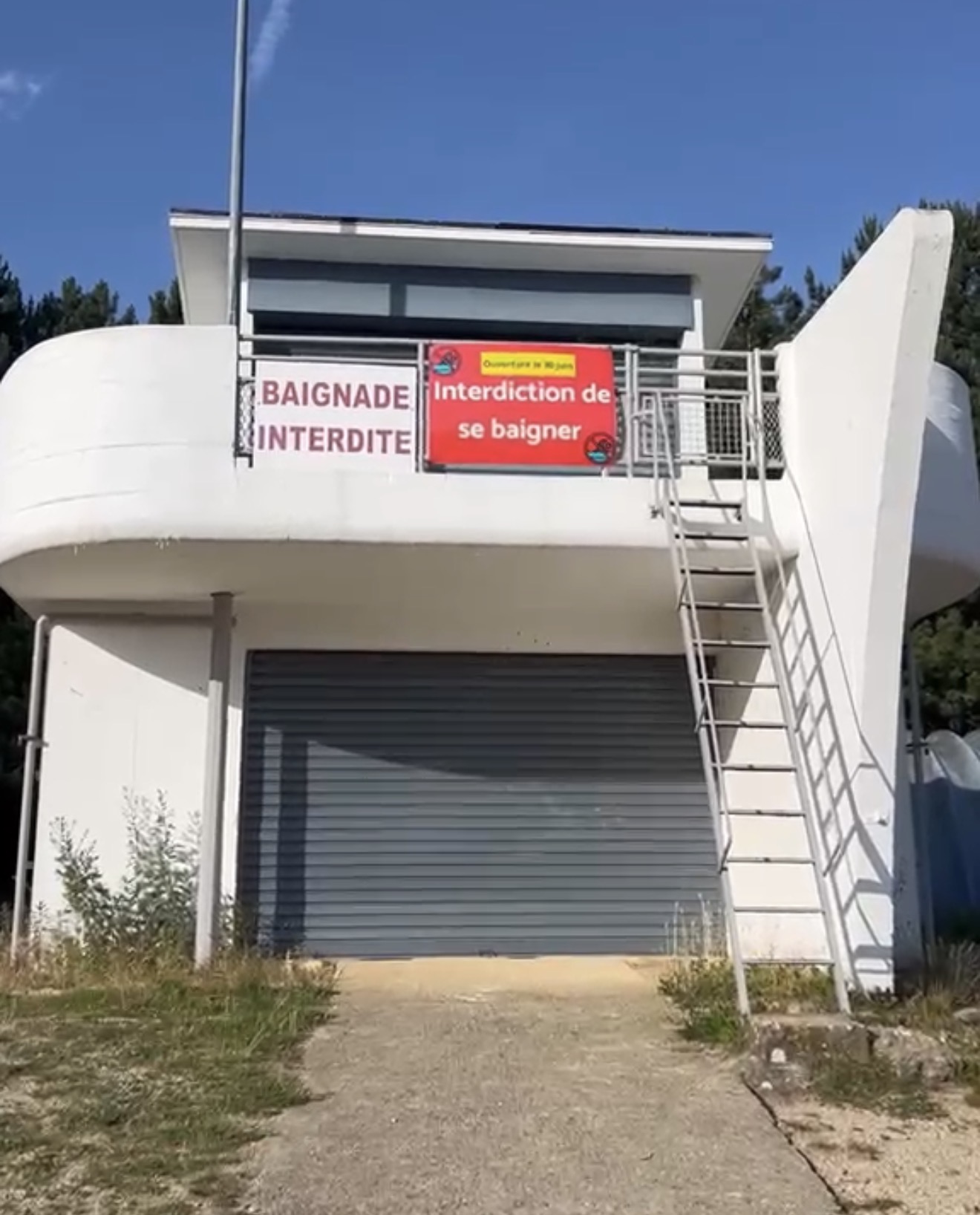 BAIGNADE INTERDITE MAIS BAIGNADE POUR TOUS AU LAC DE LA WARENNE