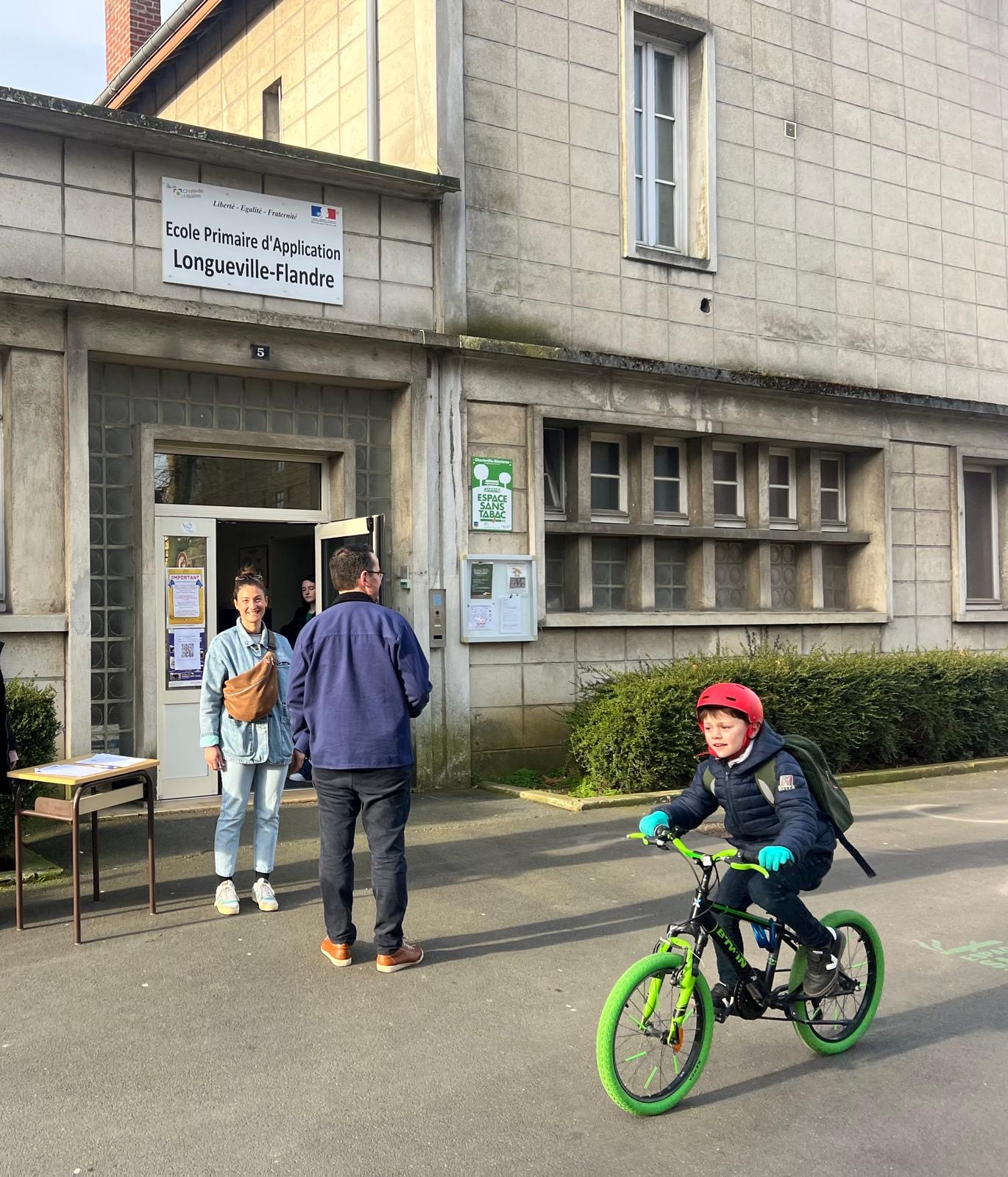 CHARLEVILLE-MÉZIÈRES: EN RAISON DE LA CANICULE, LES ÉCOLES PUBLIQUES FERMÉES JEUDI ET VENDREDI