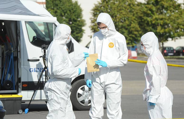 UNE FILLETTE DE TROIS ANS DÉCOUVERTE SANS VIE