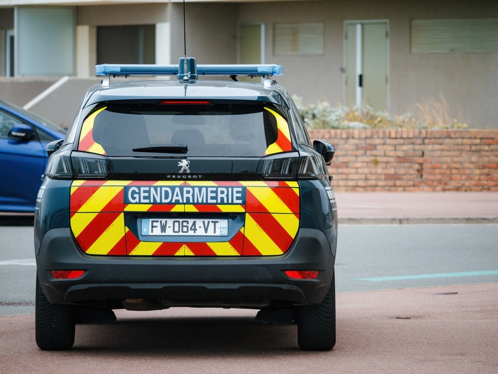 APRÈS UNE COURSE-POURSUITE EN BELGIQUE, LE FUYARD INTERPELLÉ EN FRANCE