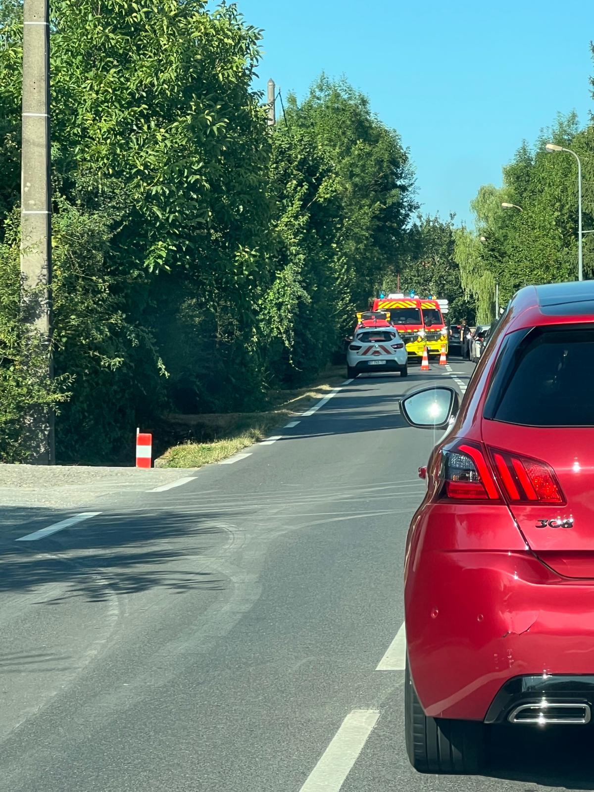 ACCIDENT EN COURS À LA SORTIE DE LA COMMUNE : IMPORTANTS RALENTISSEMENTS EN DIRECTION DE LA DEMI-LUNE