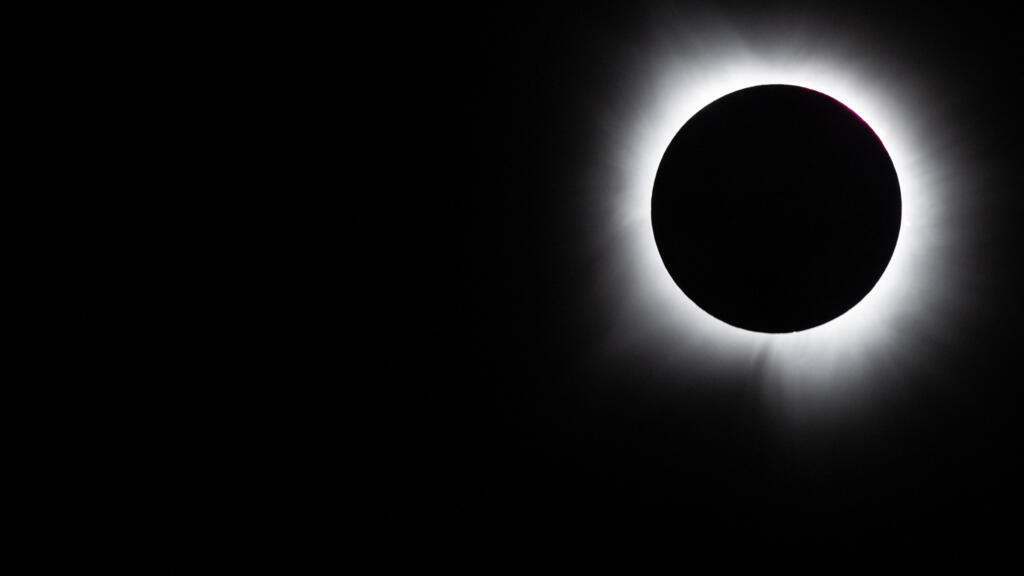 ÉCLIPSE SOLAIRE : UN SPECTACLE À NE PAS RATER CE MERCREDI