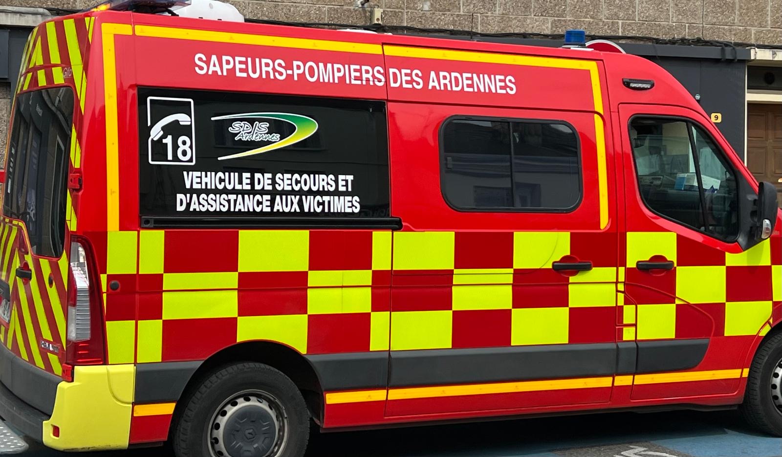 DEUX INCENDIES SIMULTANÉS MOBILISENT 66 SAPEURS-POMPIERS