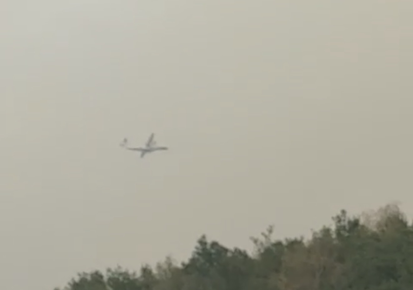 FEU DE FORÊT : LE DASH MILAN MULTIPLIE LES LARGAGES POUR APPUYER LES 90 POMPIERS MOBILISÉS
