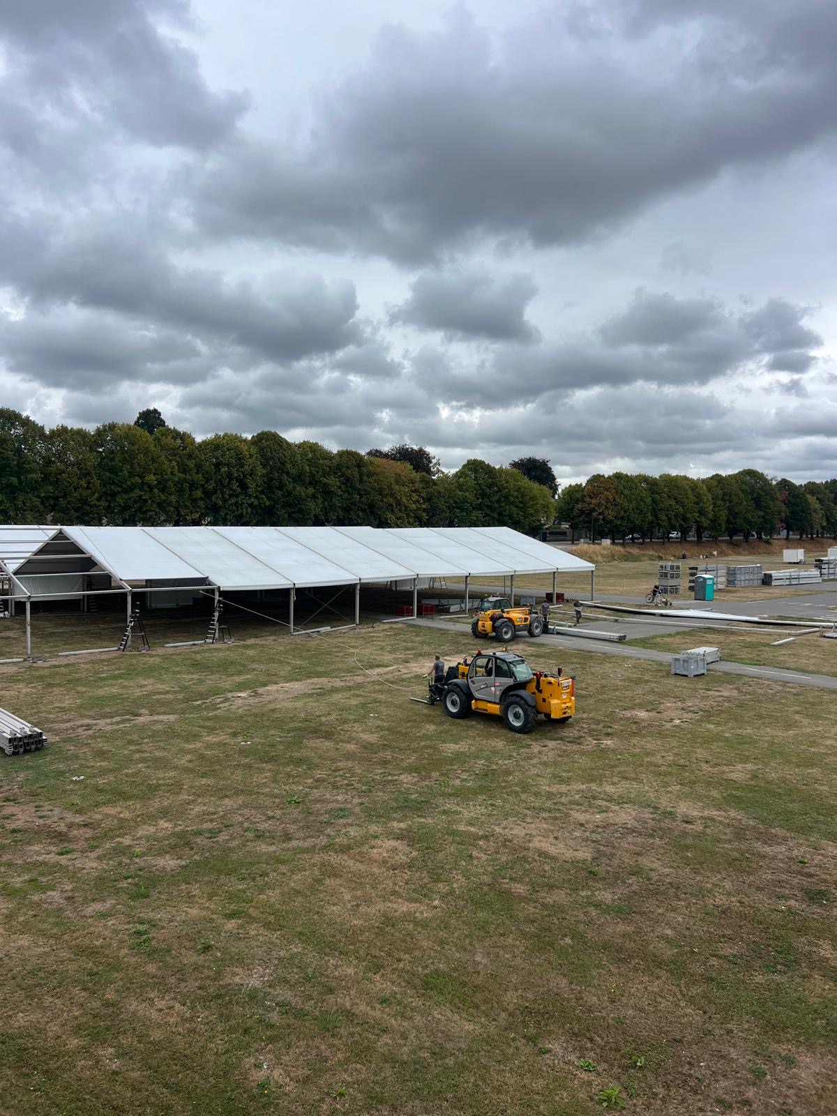 LE MONTAGE DE LA FOIRE AGRICOLE A DÉBUTÉ