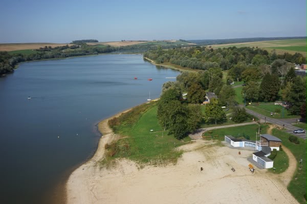 LA BAIGNADE ET LES ACTIVITÉS NAUTIQUES À NOUVEAU AUTORISÉES AU LAC DE BAIRON