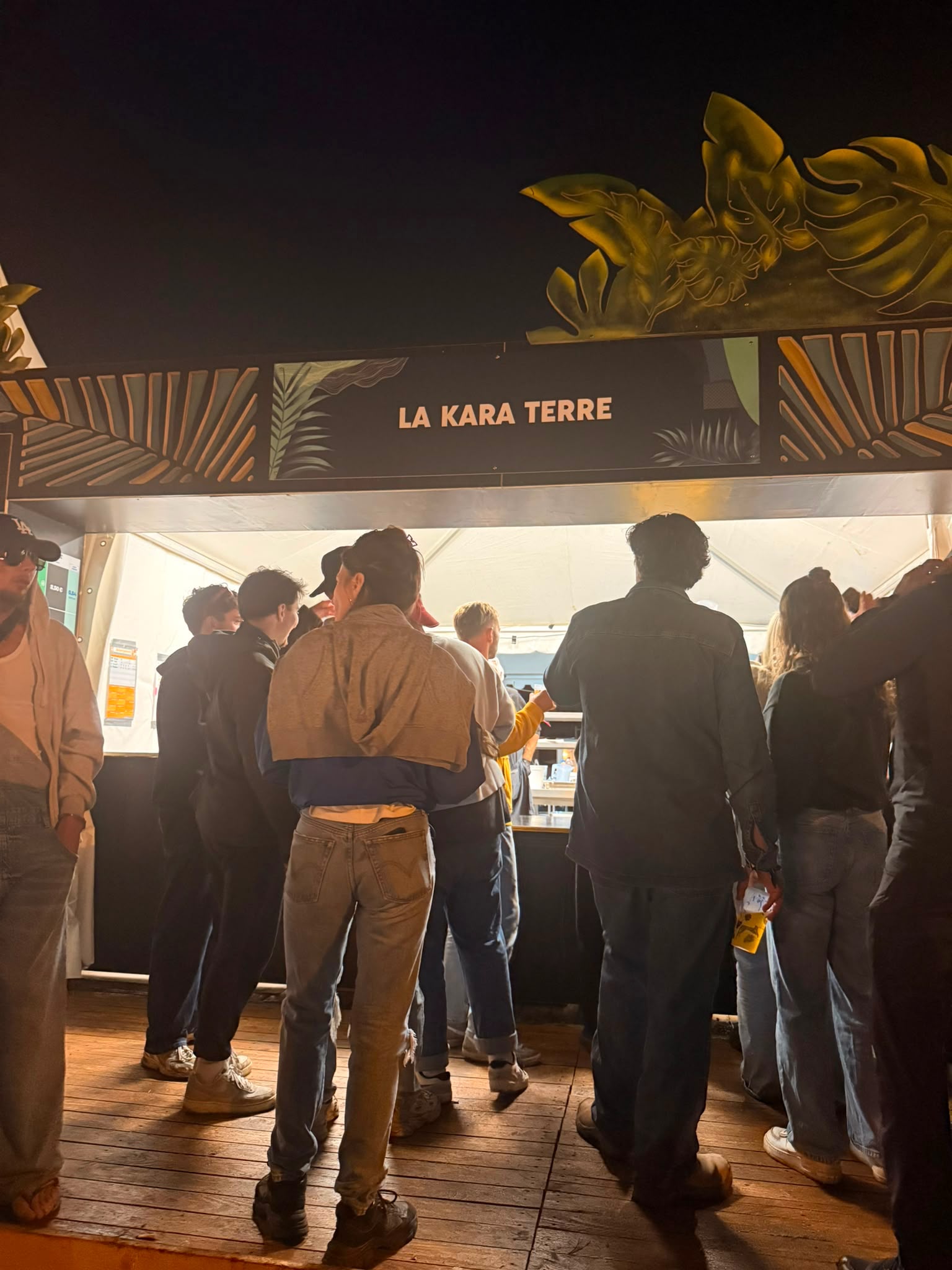 L’ASSOCIATION MÉDIA TERRE FAIT SON RETOUR AU CABARET VERT AVEC UN STAND DE RESTAURATION RAPIDE