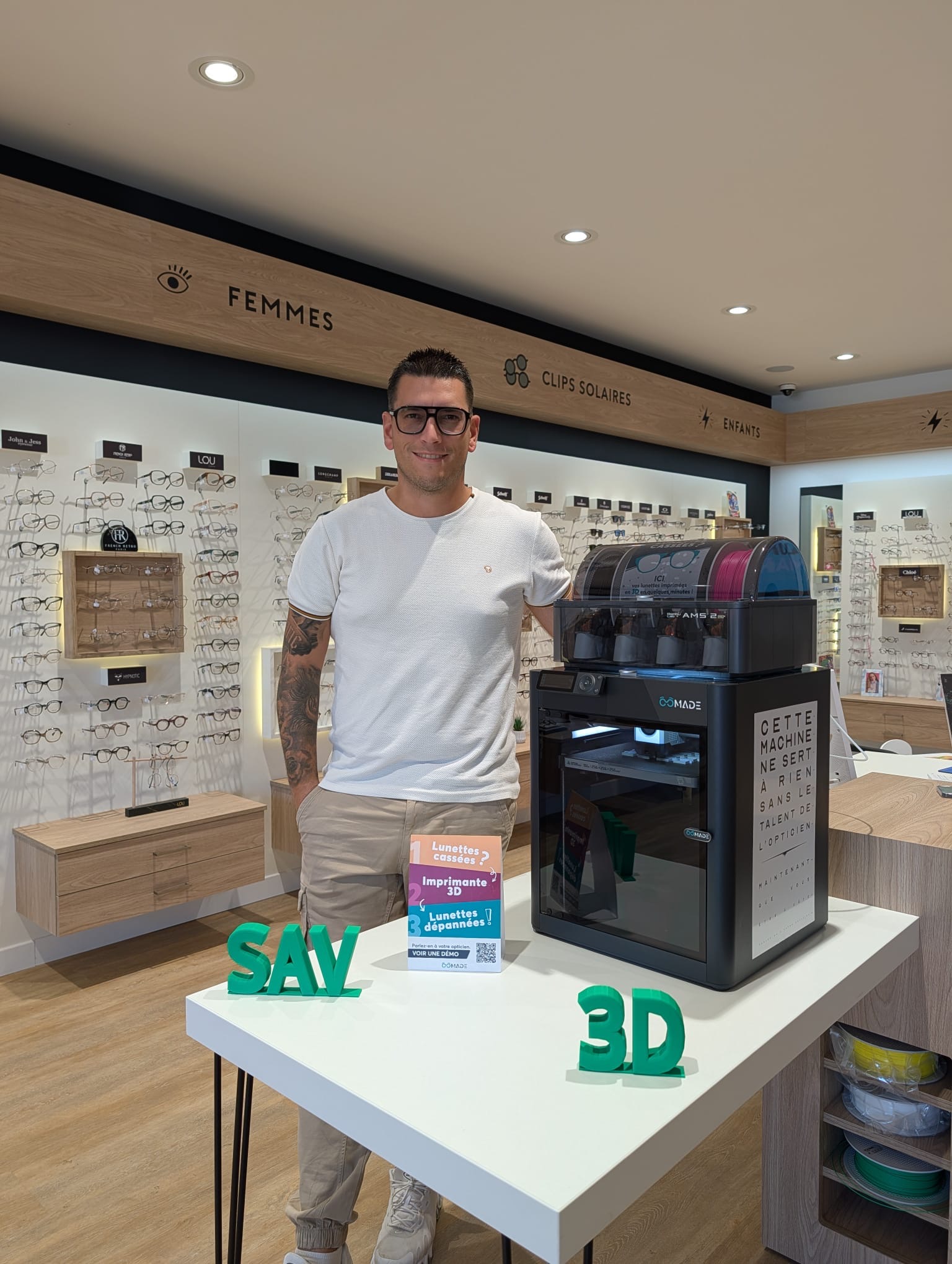 MANÉO CONTINUE DE GRANDIR : VALENTIN COGNIARD RECRUTE UN NOUVEL OPTICIEN