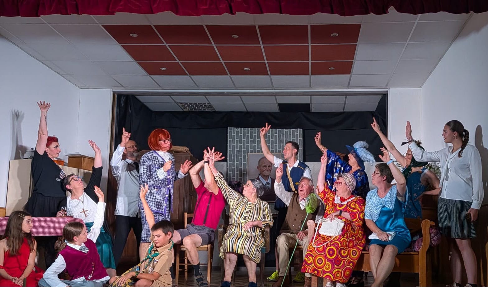 « UNE PART DU GÂTEAU » : DU RIRE ET DE LA SOLIDARITÉ SUR SCÈNE