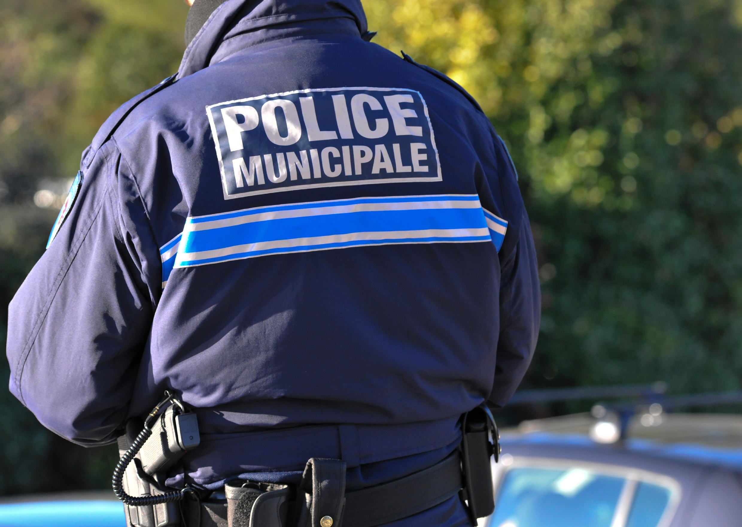 TROIS INDIVIDUS INTERPELLÉS APRÈS UNE TENTATIVE DE VOL À L’ARRACHÉ AU MONT OLYMPE