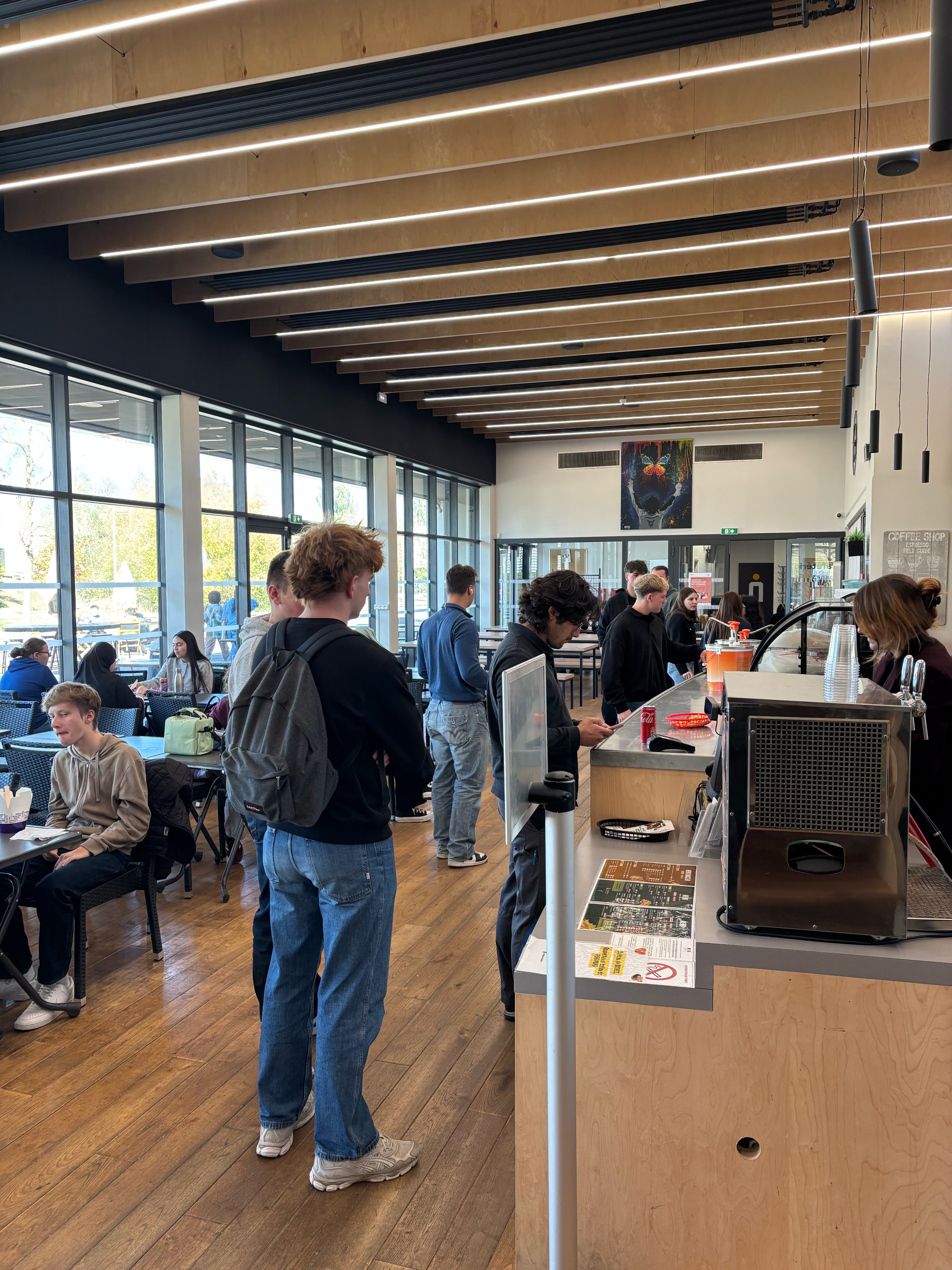 RESTAURATION, TERRASSE, SÉMINAIRES : LA MAISON DU CAMPUS SE RÉINVENTE