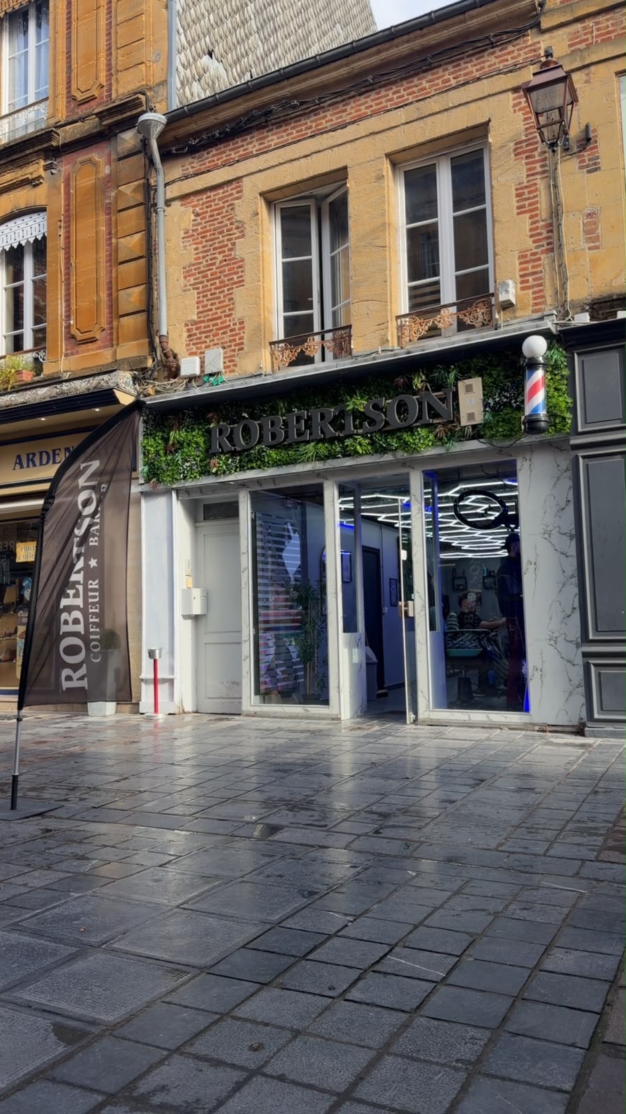 UN SALON DE COIFFURE CAMBRIOLÉ EN PLEINE NUIT : DES MILLIERS D'EUROS DE PRÉJUDICE - CHARLEVILLE-MÉZIÈRES
