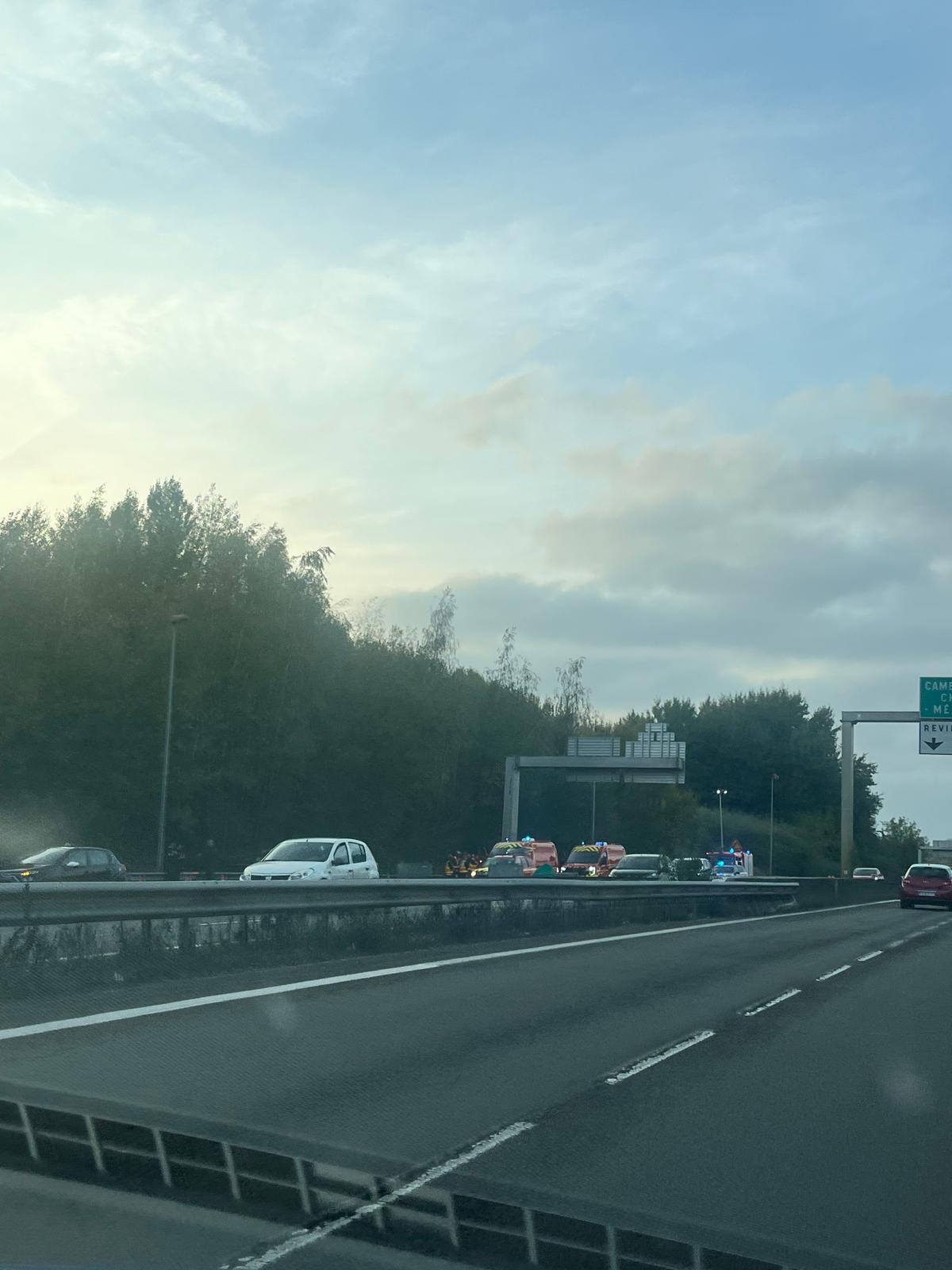 ACCIDENT EN COURS DANS LA ZONE DE TRAVAUX, LES SECOURS SUR PLACE