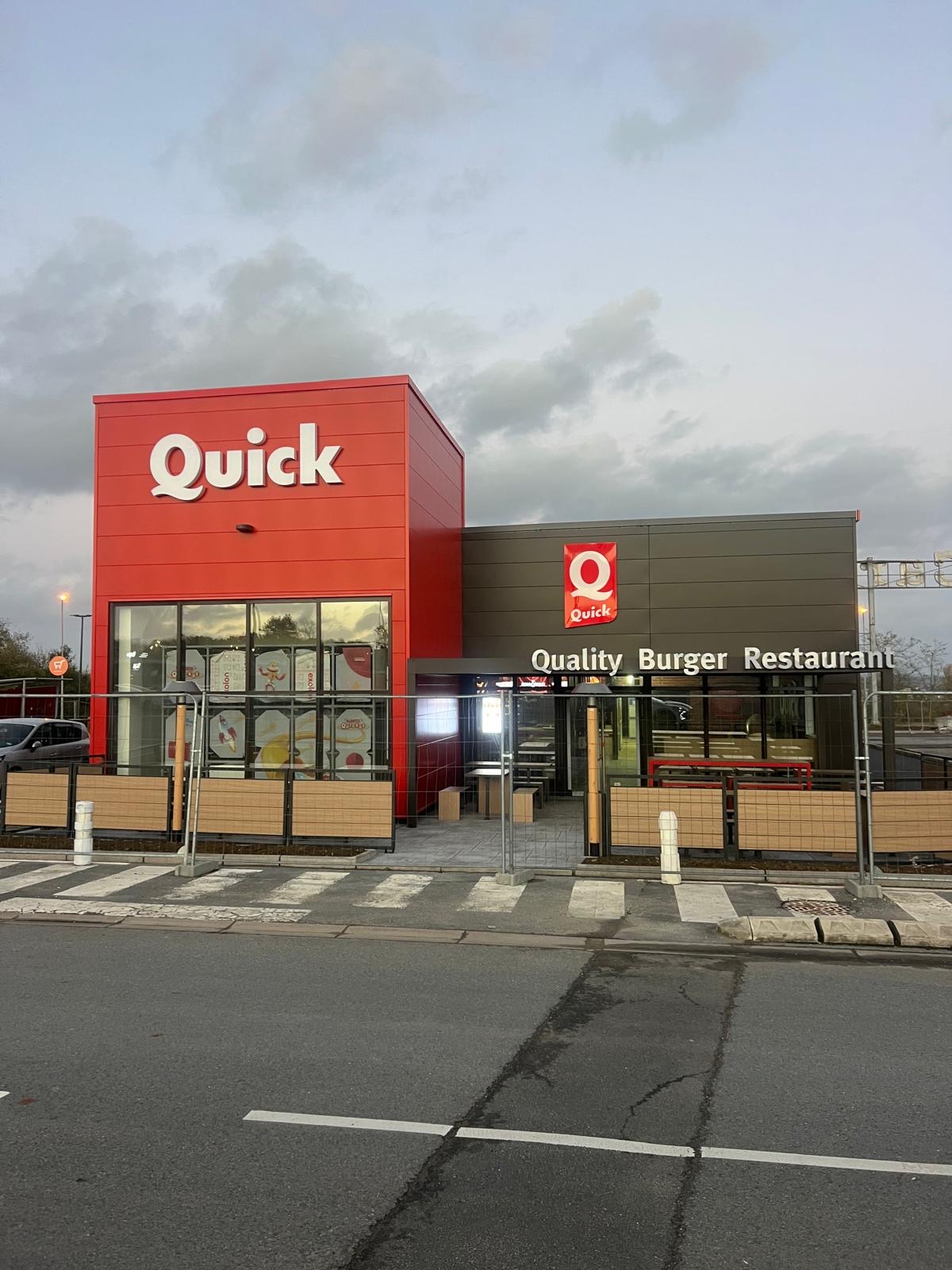 LE QUICK PREND FORME ET L’OUVERTURE APPROCHE - CHARLEVILLE-MÉZIÈRES