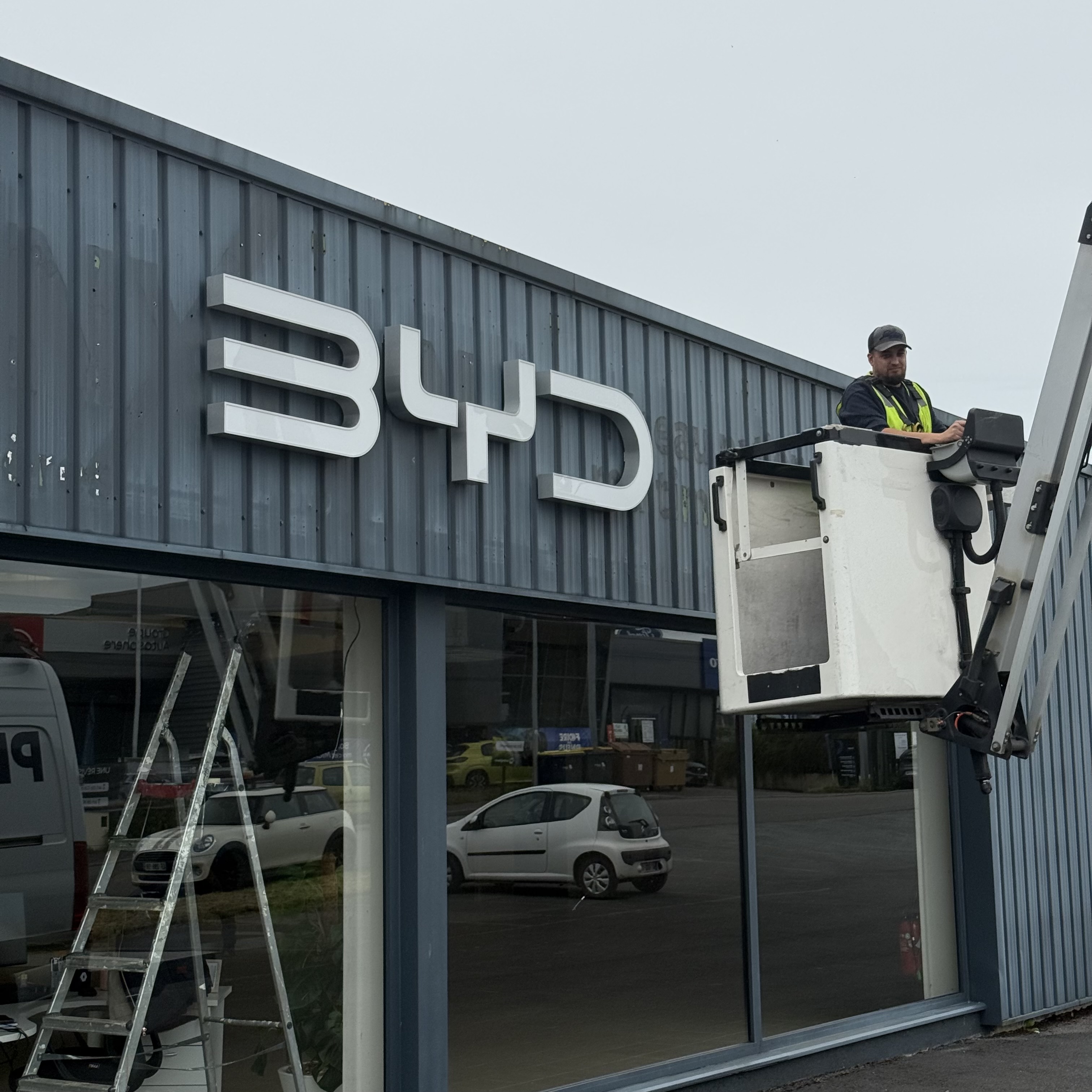 TOP DÉPART CE VENDREDI POUR LA NOUVELLE CONCESSION BYD