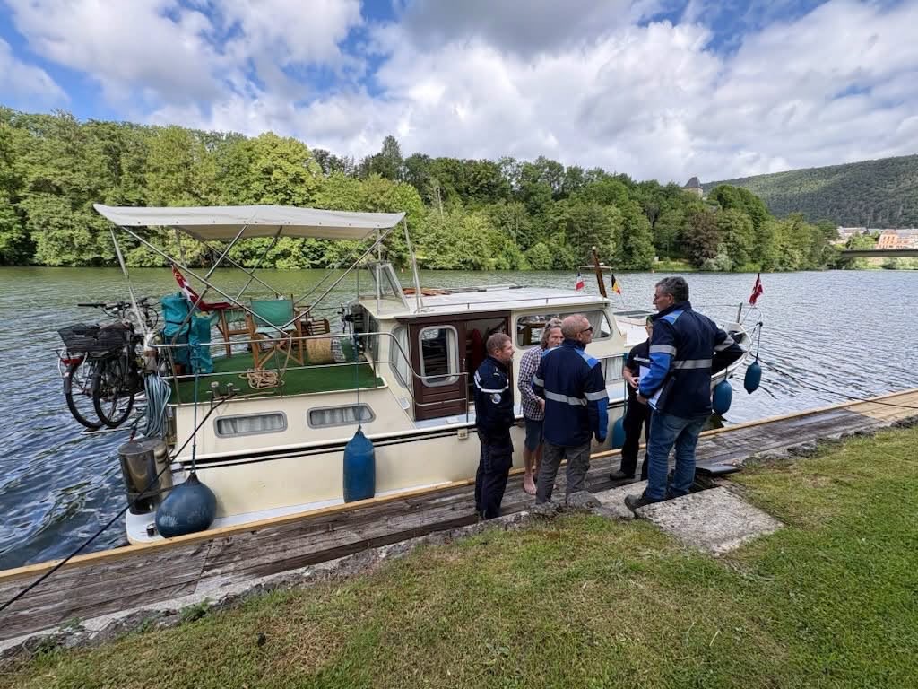 DES PLAISANCIERS ÉTRANGERS CONTRÔLÉS SUR LA MEUSE LORS D’UNE OPÉRATION DE GENDARMERIE