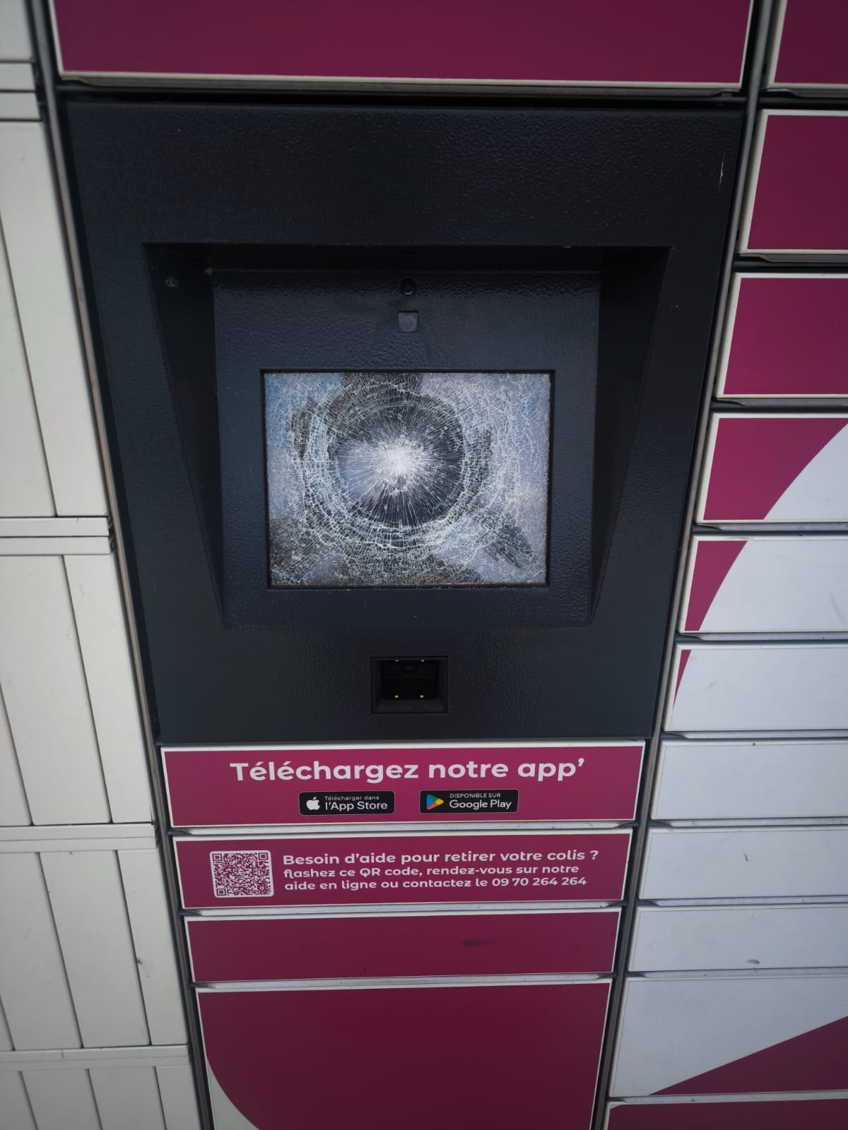LE LOCKER DU NETTO MANCHESTER VANDALISÉ
